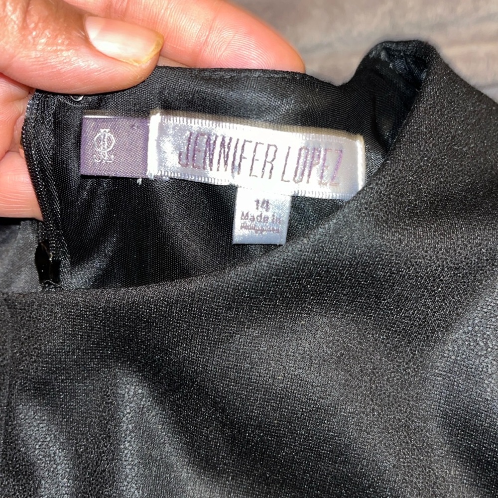 NWT nice black dress with lining very good material.